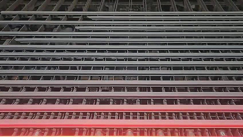 steel sleepers on cooling bed